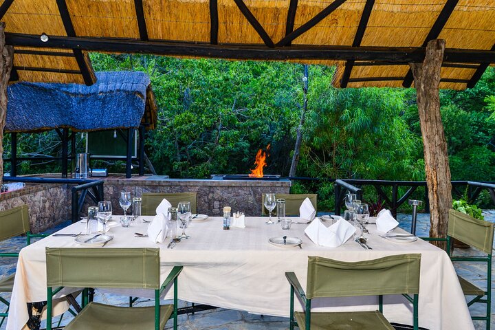 Full-Day Matobo Rhino Tracking & Rock Art from Bulawayo