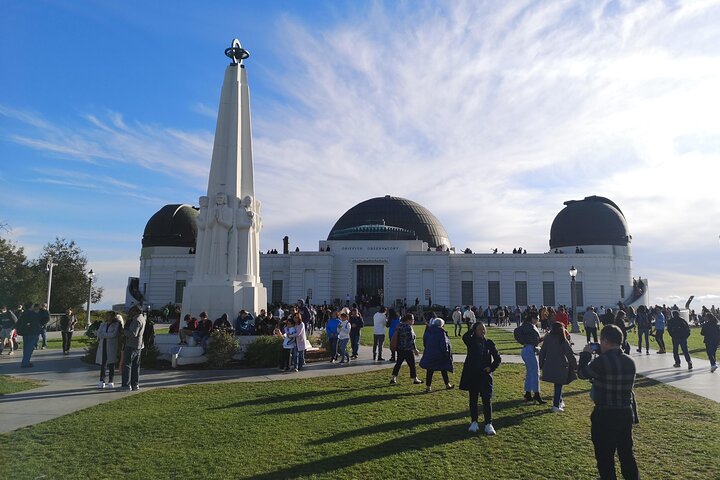 Full-Day Iconic Sights of LA, Hollywood, Beverly Hills, Beaches and More