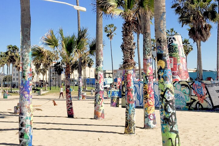 Full-Day Iconic Sights of LA, Hollywood, Beverly Hills, Beaches and More