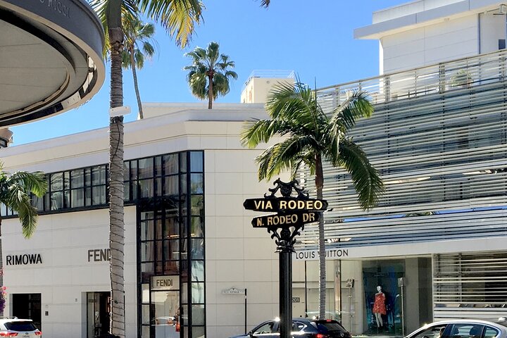 Full-Day Iconic Sights of LA, Hollywood, Beverly Hills, Beaches and More