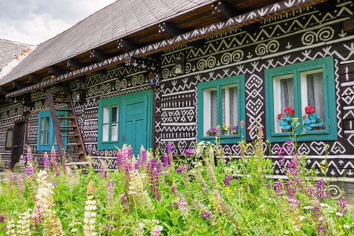 From Bratislava: Čičmany, Bojnice Palace & High Tatras Day Tour