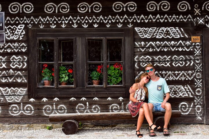 From Bratislava: Čičmany, Bojnice Palace & High Tatras Day Tour
