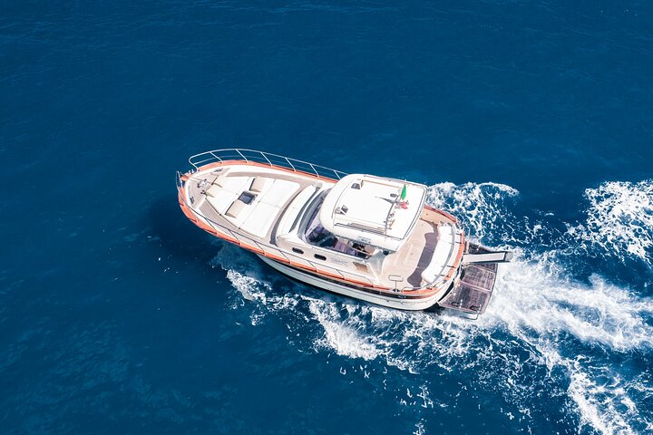 Amalfi Coast Private Boat Tour from Sorrento, Positano & Capri