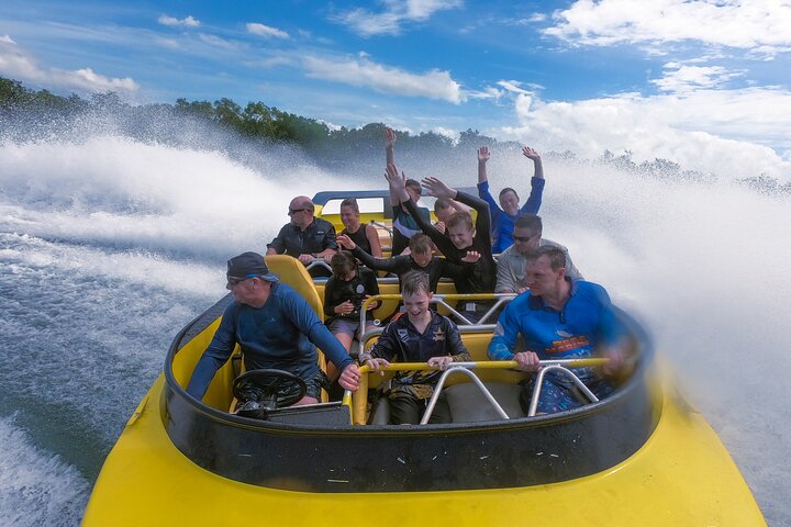 Adrenaline Jet Boat Rides in Pioneer River Mackay