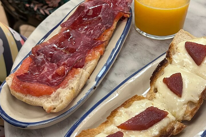 Madrid Tapas & Wine Tasting Food Tour – Small Group Local Bars