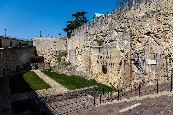 Tourist visit of the UNESCO Historic Center of San Marino