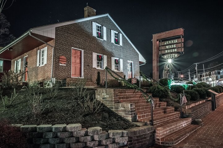 Civil War Ghosts Boos and Booze Haunted Pub Crawl