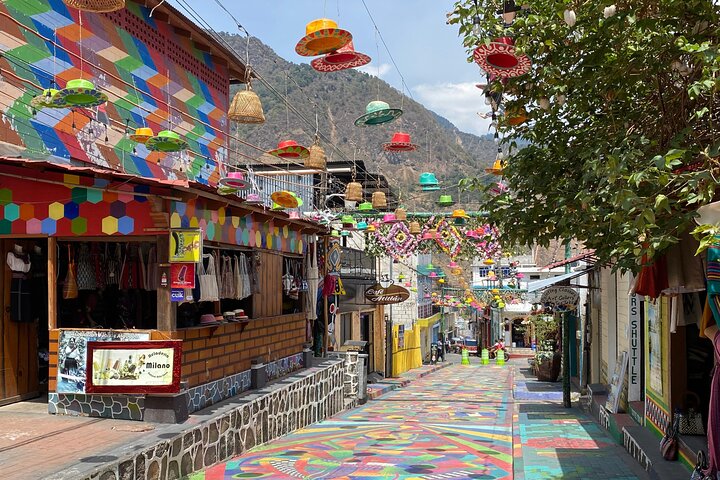 Authentic tour of Mayan art and culture in Lake Atitlan