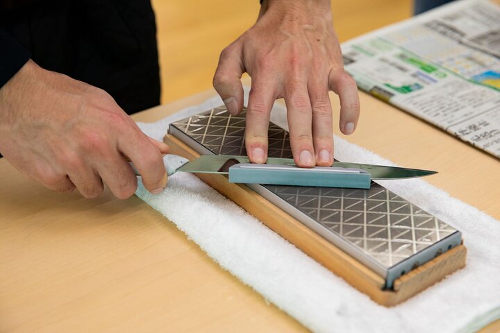 Explore Traditional and Modern Blade Techniques Tour