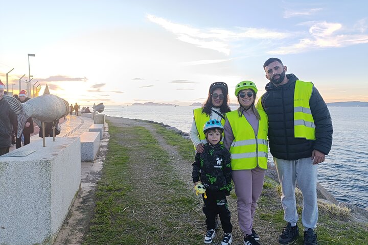 Electric bike tour with optional pick-up for cruisers