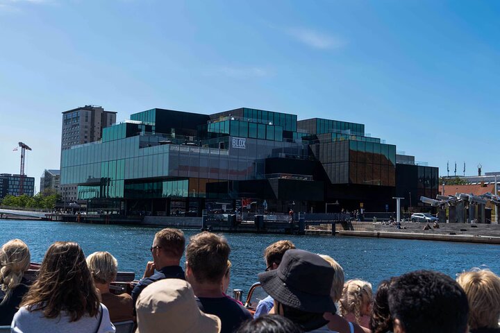 Copenhagen Classic Canal Tour With Guide