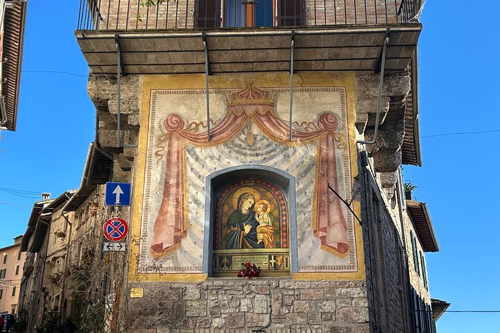 Guided Tour of Assisi. Francesco, Chiara and Carlo Acutis