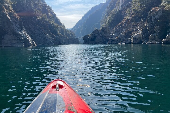 Iya Valley:Guided Kayaking Tour