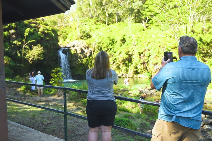 Maui: Road to Hana Deluxe Rainforest and Waterfall Experience