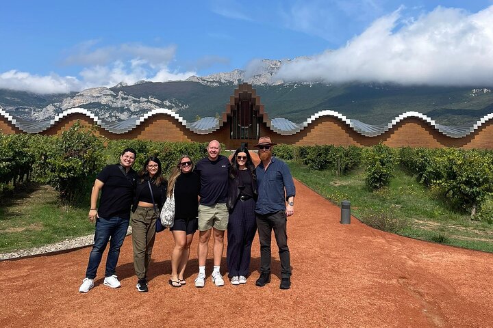 Architectural Rioja Wine Tour: Marqués de Riscal & Ysios (Bilbao)