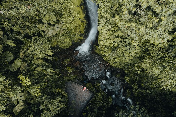 3 in 1 Combo: La Fortuna Waterfall, Hanging Bridges, Thermal Spa from San José