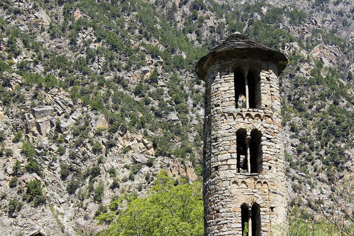 The Best of Andorra la Vella: Art, Heritage & Alpine Vistas