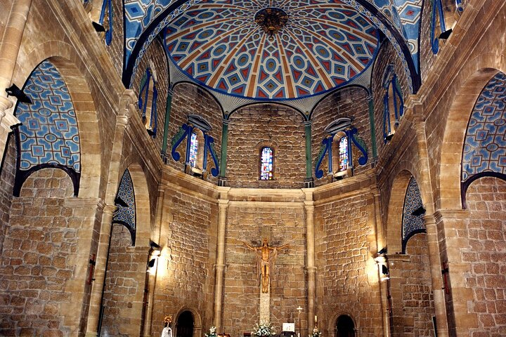 The Best of Andorra la Vella: Art, Heritage & Alpine Vistas