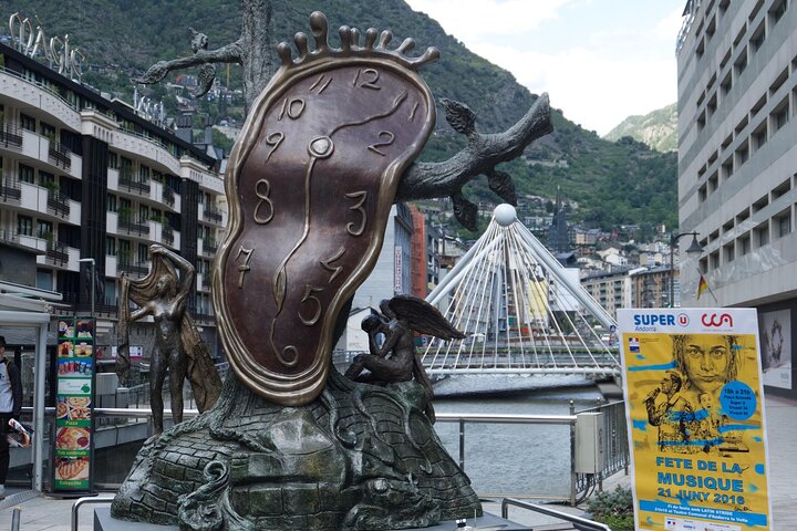 The Best of Andorra la Vella: Art, Heritage & Alpine Vistas