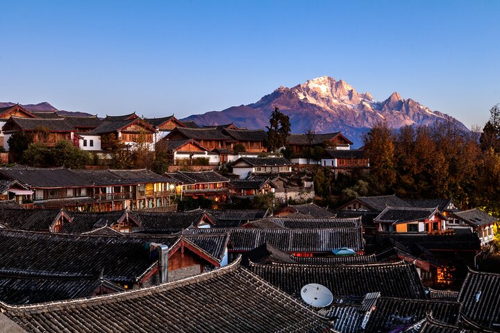 Lijiang/Baisha Ancient Town, Naxi Village, Black Dragon Pool Tour