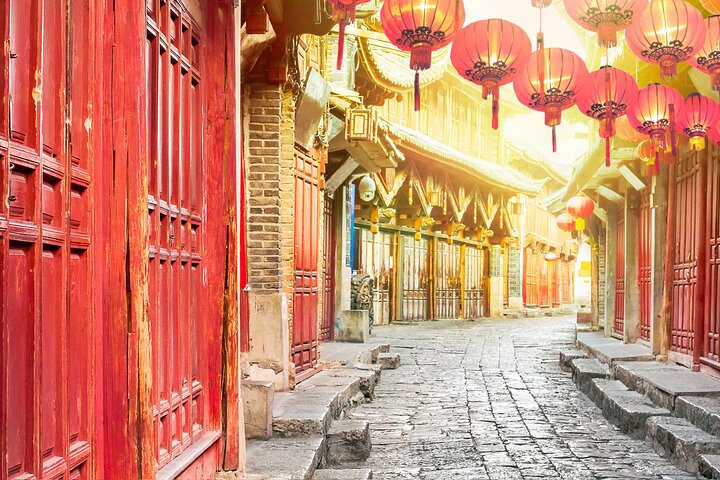 Lijiang/Baisha Ancient Town, Naxi Village, Black Dragon Pool Tour