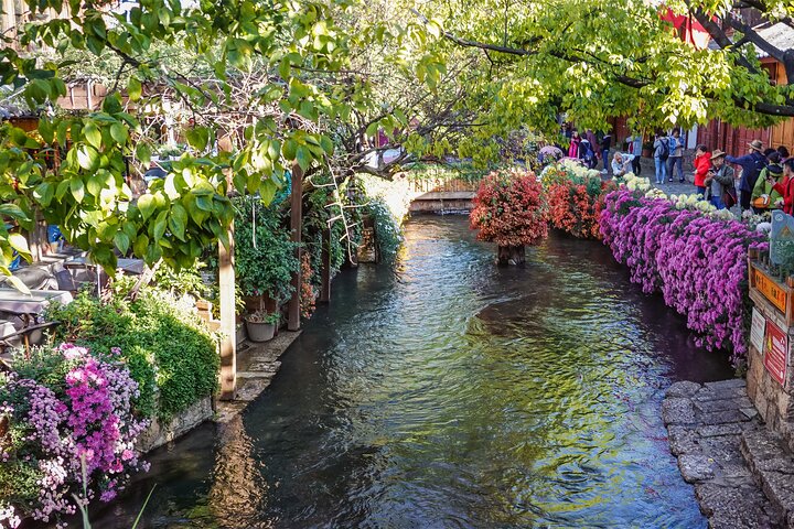Lijiang/Baisha Ancient Town, Naxi Village, Black Dragon Pool Tour