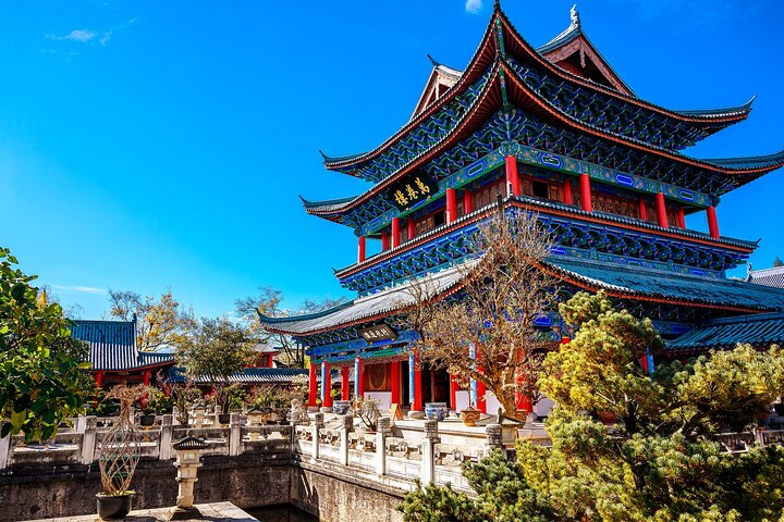 Lijiang/Baisha Ancient Town, Naxi Village, Black Dragon Pool Tour