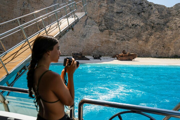 Northern Zante Cruise with Cape Skinari and Xigia Beach