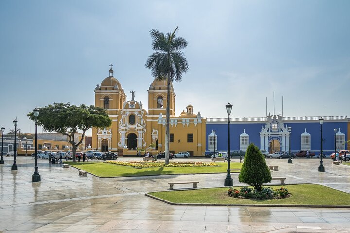 Full day: Moon and Sun temple & Chan Chan from Trujillo