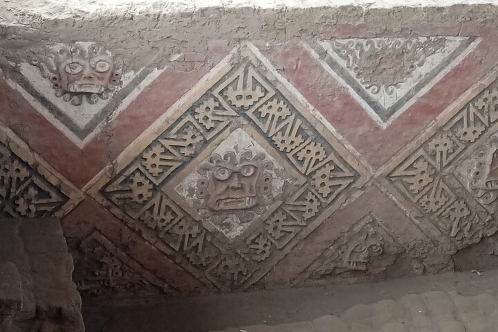 Full day: Moon and Sun temple & Chan Chan from Trujillo