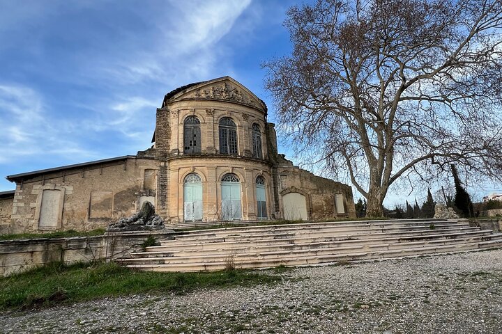 Unusual Guided Electric Bike Tour of Montpellier
