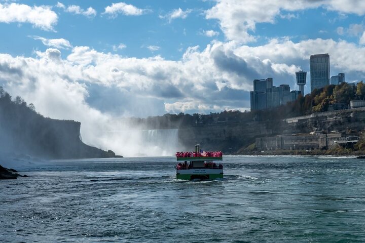 Niagara Falls 1 Day Tour from NYC with Maid of the Mist Boat Ride