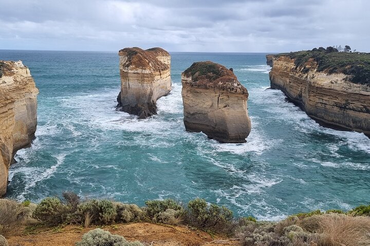 Full-Day Great Ocean Road and 12 Apostles Tour