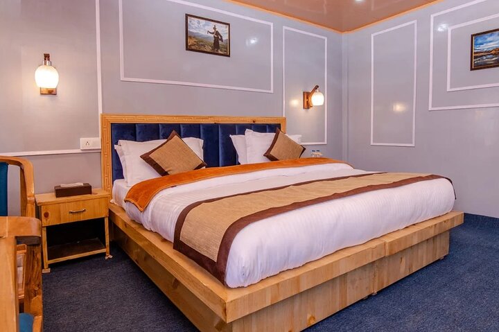 Ethnic Ladakh 4 Star Luxury Tour 9 Days