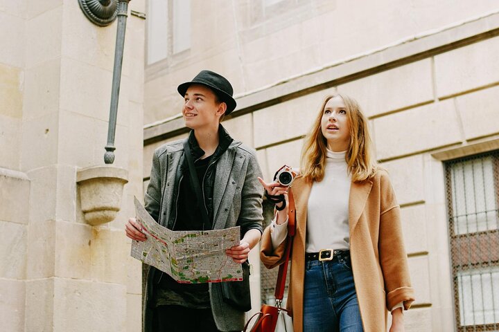 Lausanne: Chocolate Tasting and Walking Tour with a Local