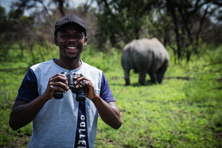 Half Day Rhino Tracking and White Rhino Cave Tour