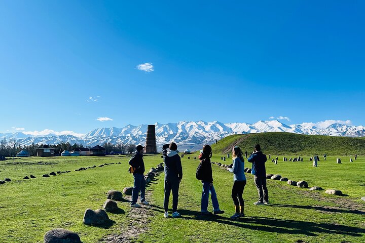 2-Day Issyk Kul Small Group Tour with Yurt Stay and Eagle Show