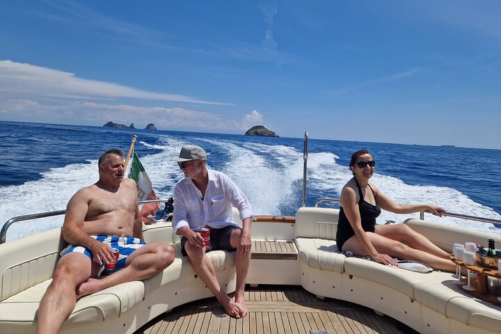 Amalfi Coast Private Boat Tour from Sorrento, Positano & Capri