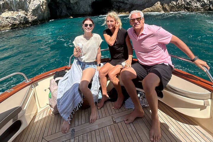 Amalfi Coast Private Boat Tour from Sorrento, Positano & Capri