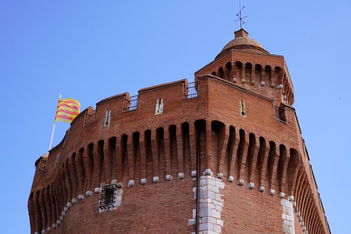 Explore Perpignan in 60 minutes with a Local