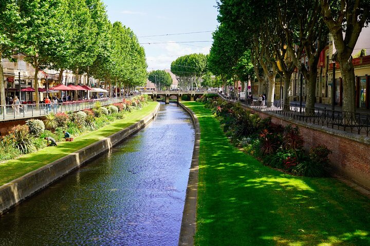 Explore Perpignan in 60 minutes with a Local