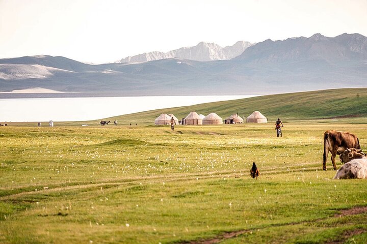 2-Day Small-Group Nomadic Adventure to Song Kul Lake