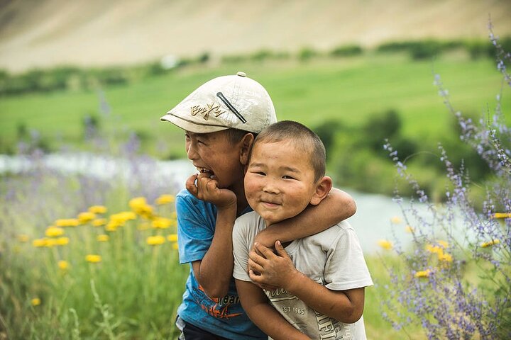 2-Day Small-Group Nomadic Adventure to Song Kul Lake