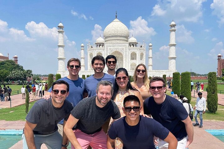 Private Sunrise Taj Mahal Tour from Delhi By Car -All inclusive