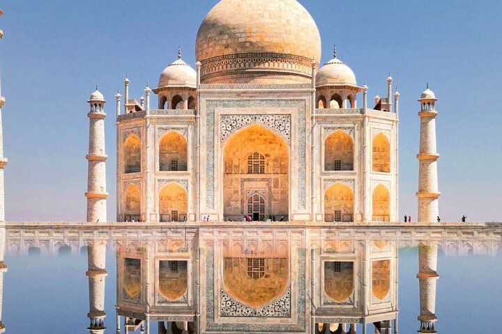 Private Sunrise Taj Mahal Tour from Delhi By Car -All inclusive