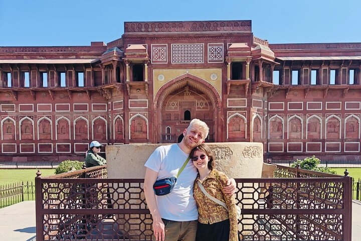 Private Sunrise Taj Mahal Tour from Delhi By Car -All inclusive
