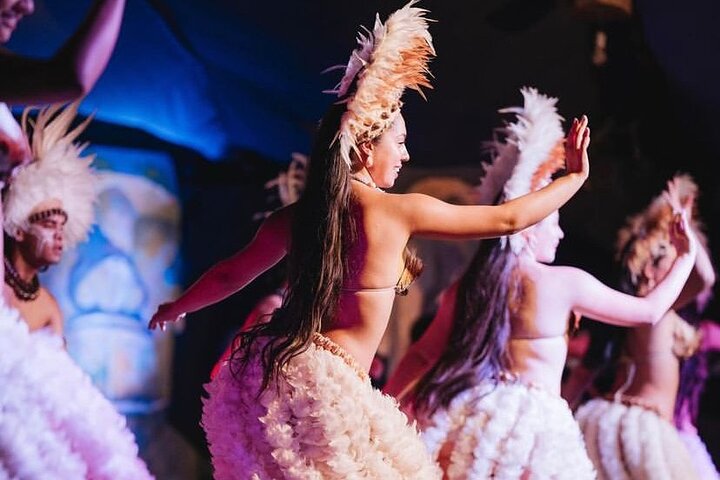 Easter Island Dinner Show with Transport