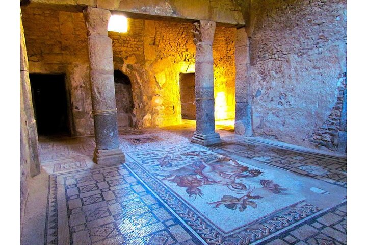 Fun VIP: Dougga UNESCO, Bulla Regia & Testour (Pickup All)