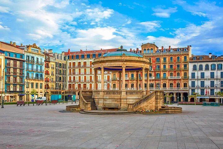 Small Group Walking Tour Pamplona