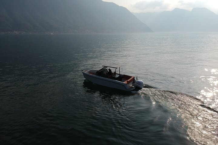 Lake Como Boat tour share with PROSECCO